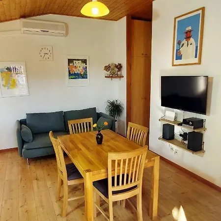 Mladen Lägenhet Sućuraj