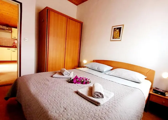 Mladen Apartman