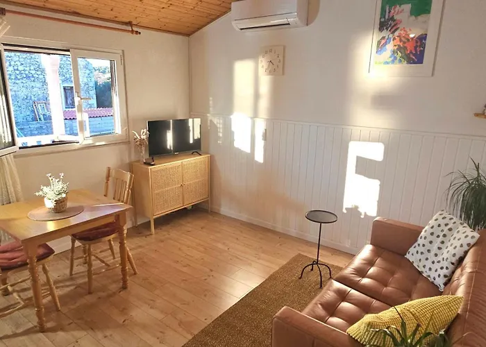 Mladen Apartman Sucuraj
